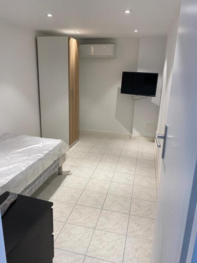 Апарт готель Five Stars Duplex - 6 Personnes Марсель Екстер'єр фото